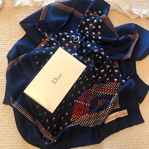 🧣Christian Dior Silk Scarf 🧣